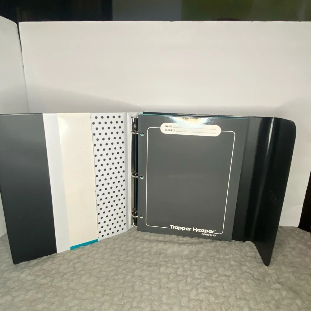 Retro style TrapperKeeper with inserts
